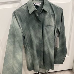 Athleta Urbanite Printed button down top. Size XXS color: Denali minimalist grey